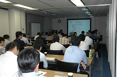 写真:講演会会場の様子