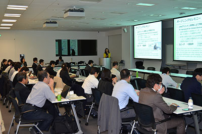写真: ICANN報告会の様子