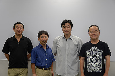 写真:左から鶴巻悟氏、中川あきら氏、豊野剛氏、谷崎文義氏