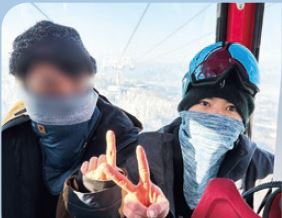 写真:蔵王でスキー